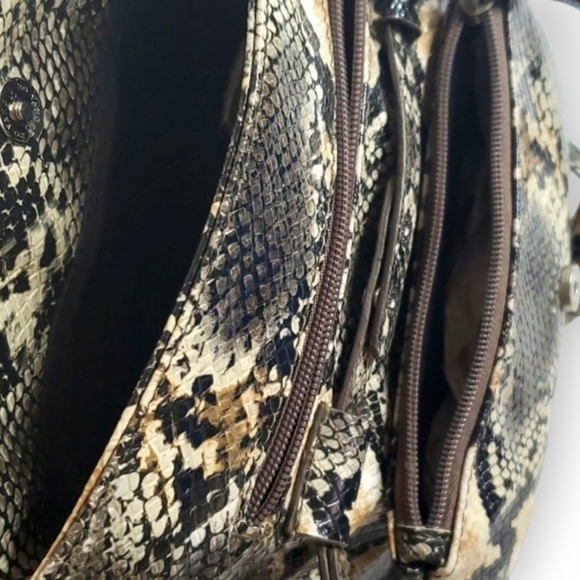 Nine West Snakeskin Print Clutch Wristlet Shoulder Bag - Picture 6 of 7